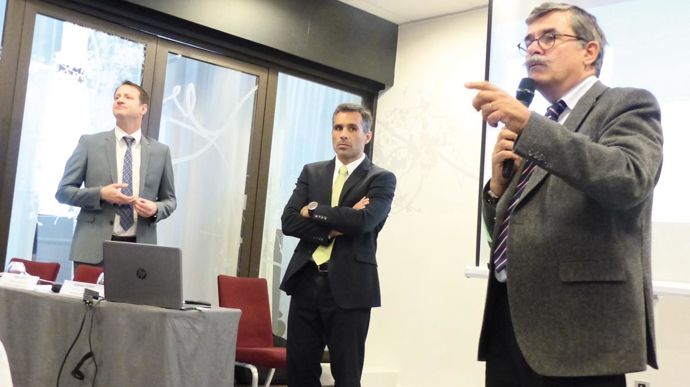 Stéphane Forest, directeur protection des cultures, chez Monsanto France, Tiago Costa, directeur semences de grandes cultures et Yann Fichet, directeur des affaires institutionnelles.R. FOURREAUX