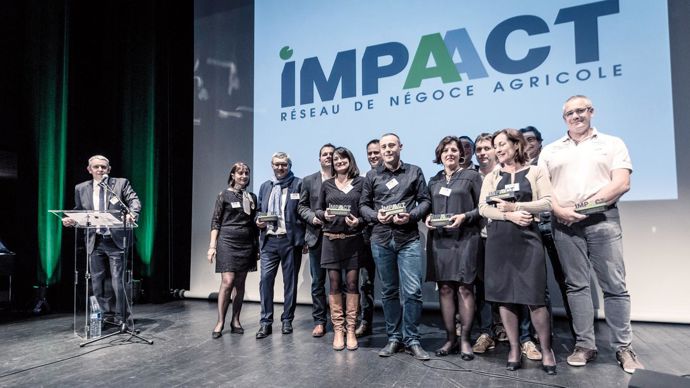 Remise des diplômes à la deuxième promotion des jeunes dirigeants, lors de la convention AA le 11 octobre, à Rennes, qui a réuni plus de 300 participants.GOSSELIN