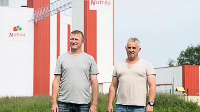 Laurent Guillou (à gauche) et Stéphane Rouxel ont gagné une partie de leur combat dans la reconnaissance des préjudices subis, lors d'une intoxication aux pesticides.MAXPPP