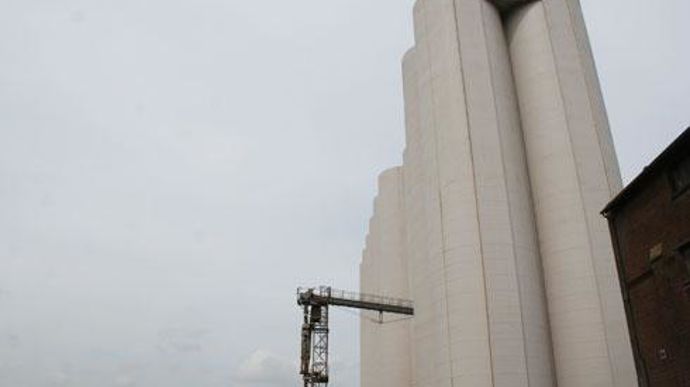 Cerena et Acolyance lancent les bases d'un nouveau projet coopératif régional. Ici le silo de Cerena, à Thenelles, à côté du siège de la coopérative dans l'Aisne. © B. CAILLIEZ Cerena et Acolyance lancent les bases d'un nouveau projet coopératif régional. Ici le silo de Cerena, à Thenelles, à côté du siège de la coopérative dans l'Aisne. © B. CAILLIEZ