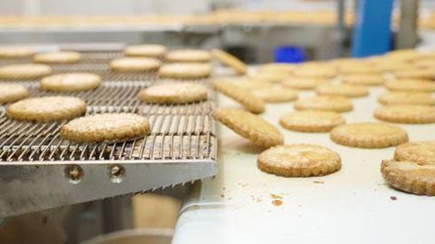 La biscuiterie et pâtisserie Les P'tits Amoureux, à Ardin (Deux-Sèvres), est « pionnière dans l'utilisation de matières premières d'origine locale ». La biscuiterie et pâtisserie Les P'tits Amoureux, à Ardin (Deux-Sèvres), est « pionnière dans l'utilisation de matières premières d'origine locale ».