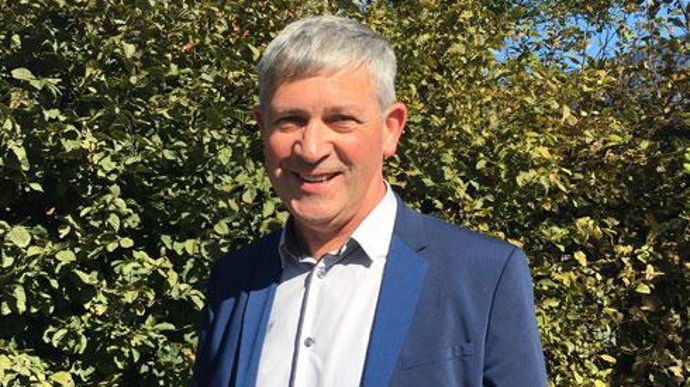 Le nouveau président de Coop de France Ouest, Jean-François Appriou, est administrateur du groupe coopératif Triskalia. Le nouveau président de Coop de France Ouest, Jean-François Appriou, est administrateur du groupe coopératif Triskalia.