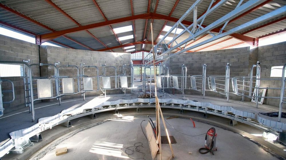 « Nous aurons besoin d'un minimum de 800 M€ pour reloger les animaux dans les prochaines années, dont 250 M€ pour moderniser les blocs de traite. »©CLAUDIUS THIRIET 