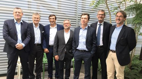 Guillaume Dumarché, directeur achats, marketing et communication,Thierry Blandinières, DG d'InVivo, Guillaume Darrasse, DG, Marc Bolze, DRH, Frédéric Guyot, directeur alimentaire et nouveau business, Patrice Moulin, DAF, et Vincent Avignon, directeur de l'enseigne Jardiland.H. LAURANDEL