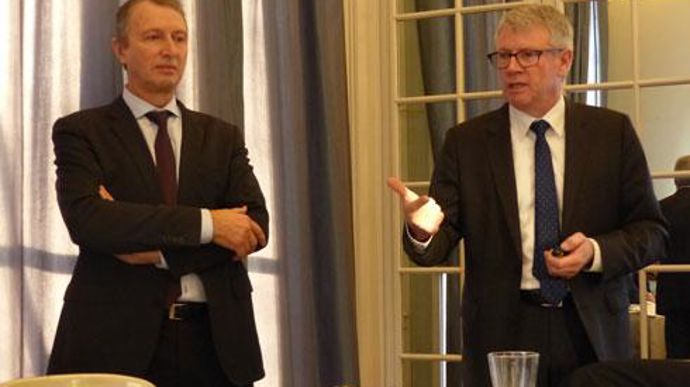 Philippe de Raynal, directeur général, et Jean-François Loiseau, président, vantent la complémentarité entre pôle agricole et pôle industriel. © R. FOURREAUX Philippe de Raynal, directeur général, et Jean-François Loiseau, président, vantent la complémentarité entre pôle agricole et pôle industriel. © R. FOURREAUX