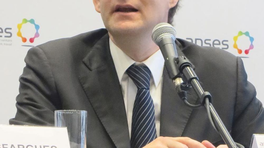 Marc Mortureux, directeur général, a évoqué la mise en place de la phytopharmacovigilance, qui s'appuiera sur des organismes de collecte de données.M. COISNE