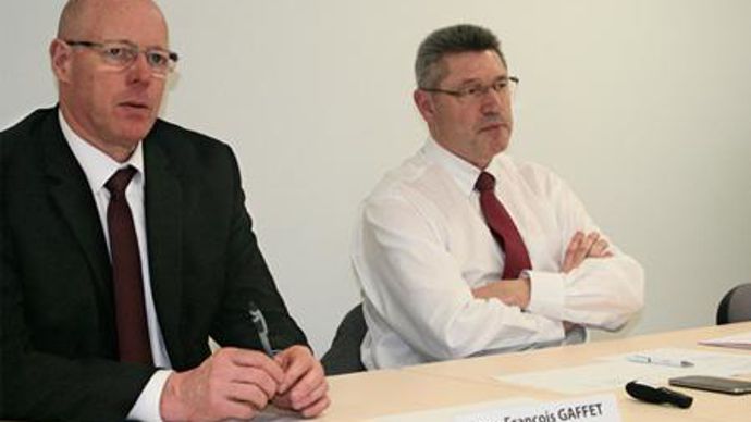 Jean-François Gaffet, président de Noriap et Martin Migonney, directeur général : « Le coût de la baisse de la collecte et de la mauvaise qualité des céréales en 2016, va s'élever pour la coopérative à entre 10 et 15 M€ sur l'exercice en cours. » © B. CAILLIEZ Jean-François Gaffet, président de Noriap et Martin Migonney, directeur général : « Le coût de la baisse de la collecte et de la mauvaise qualité des céréales en 2016, va s'élever pour la coopérative à entre 10 et 15 M€ sur l'exercice en c