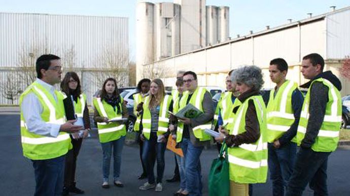 Les étudiants des lycées agricoles et professionnels ont pu découvrir la diversité et la modernité des métiers proposés par Acolyance. Les étudiants des lycées agricoles et professionnels ont pu découvrir la diversité et la modernité des métiers proposés par Acolyance.