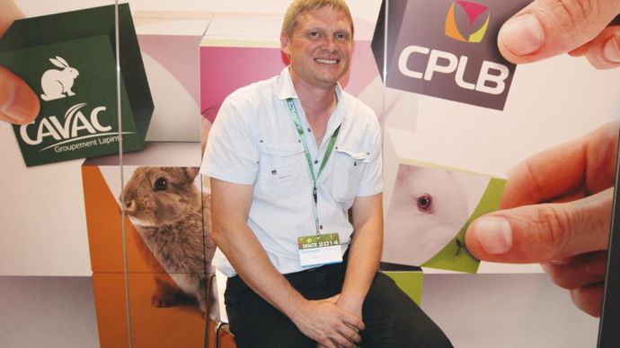 Pierre Dupont, un des responsables du groupement lapins de la Cavac, étudie en ce moment une grille de référencement bien-être dans le cadre d'une nouvelle commission créée par le Clipp, afin de guider les éleveurs dans l'amélioration du bien-être de leurs lapins.H. LAURANDEL