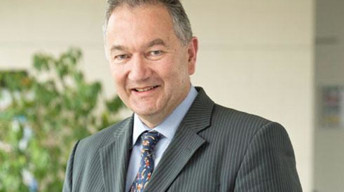 Malgré la baisse du volume d'activités liée à la sortie des coopératives bretonnes, Hervé Gauthier, directeur d'Union Terres de France est confiant. « Nous restons la quatrième centrale d'achat française. » Malgré la baisse du volume d'activités liée à la sortie des coopératives bretonnes, Hervé Gauthier, directeur d'Union Terres de France est confiant. « Nous restons la quatrième centrale d'achat française. »