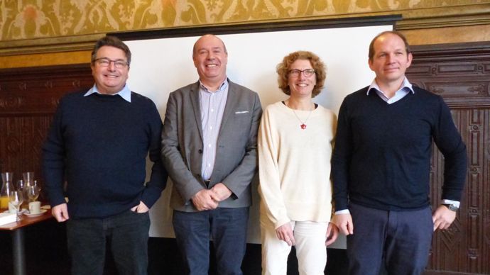 Xavier Peyron, DG de CMPA (filiale agricole de SBM), Christian Colas, directeur commercial de SBM, Sylvaine Gate et Alexander Vatelot, respectivement responsable technique et responsable marketing fongicides et insecticides du sol chez Dow.R. FOURREAUX