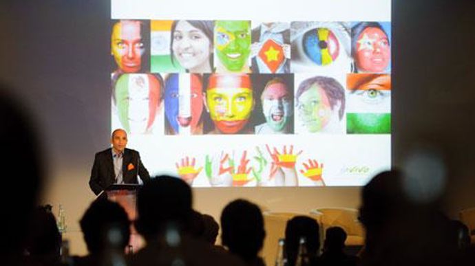 « Doubler notre taille dans les dix ans à venir ne pourra être relevé qu'avec des femmes et des hommes de talent », appuie Hubert de Roquefeuil, président d'InVivo NSA. ©A.Goulard « Doubler notre taille dans les dix ans à venir ne pourra être relevé qu'avec des femmes et des hommes de talent », appuie Hubert de Roquefeuil, président d'InVivo NSA. ©A.Goulard