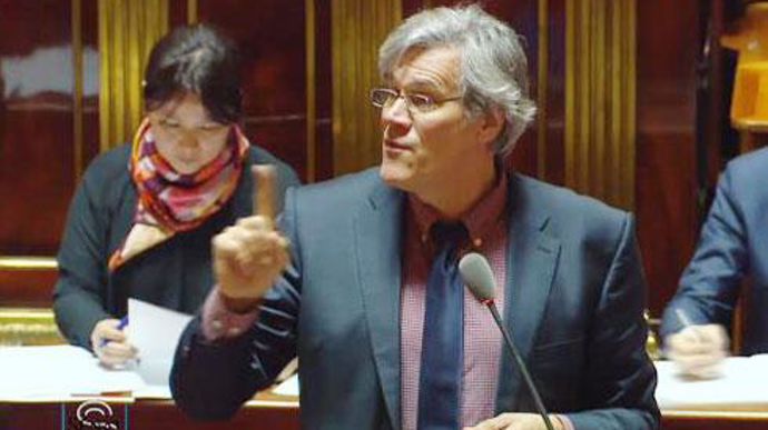 « Peut-on se contenter de dire : « Voici les alternatives aux phytosanitaires », sans que l'objectif soit sanctionné ?», a martelé Stéphane Le Foll devant un parterre de sénateurs, le 7 février. « Peut-on se contenter de dire : « Voici les alternatives aux phytosanitaires », sans que l'objectif soit sanctionné ?», a martelé Stéphane Le Foll devant un parterre de sénateurs, le 7 février.