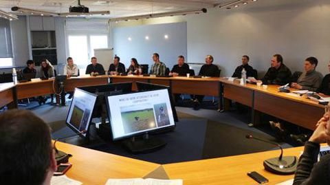 Réunion de restitution de l'étude « Impact des pratiques agricoles sur la qualité biologique des sols » au siège de Lorca, le 13 février. © D. PÉRONNE Réunion de restitution de l'étude « Impact des pratiques agricoles sur la qualité biologique des sols » au siège de Lorca, le 13 février. © D. PÉRONNE Réunion de restitution de l'étude « Impact des pratiques agricoles sur la qualité biologique des sols » au siège de Lorca, le 13 février. © D. PÉRONNE Réunion de restitution de l'étude « Impact des pratiques agricoles sur la qualité biologique des sols » au siège de Lorca, le 13 février. © D. PÉRONNE