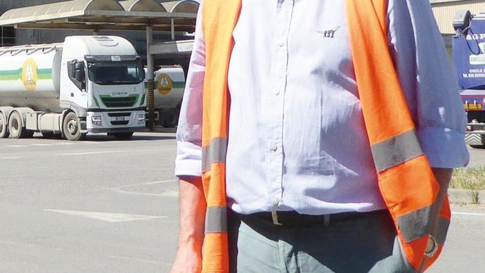 «Nous sommes capables de faire 300 formules en vrac ou en sacs, avec des tonnages très différents », déclare Paolo Voldine, directeur de production du Consorzio Agrario Cremona. C. DEQUIDT