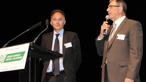 Gérald Evin (à gauche), président de Labeliance Invest, a annoncé la mise en place d'un partenariat avec le Naca, dirigé par Jean-Guy Valette.ELSA COLIN / VIA MG PRODUCTIONS