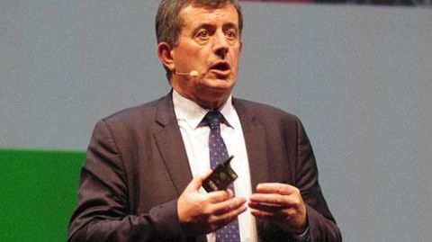 « L'objectif est d'atteindre 45 % de la récolte stockée à la ferme », précise Christophe Brasset, directeur général de Vivescia Agriculture. © C. URVOY « L'objectif est d'atteindre 45 % de la récolte stockée à la ferme », précise Christophe Brasset, directeur général de Vivescia Agriculture. © C. URVOY « L'objectif est d'atteindre 45 % de la récolte stockée à la ferme », précise Christophe Brasset, directeur général de Vivescia Agriculture. © C. URVOY « L'objectif est d'atteindre 45 % de la récolte stockée à la ferme », précise Christophe Brasset, directeur général de Vivescia Agriculture. © C. URVOY
