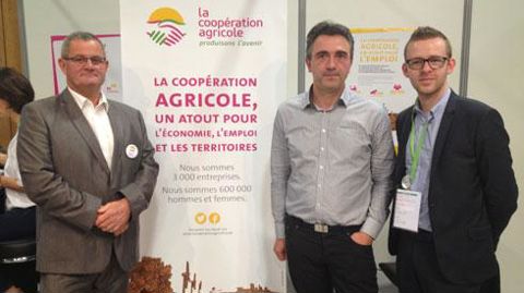 Jean-Yves Ménard, administrateur de Terrena, Pascal Blanchard, responsable coproduits et méthanisation au sein du Pôle AEI de Triskalia et Emmanuel Ramfel, chargé de mission Energie à Coop de France. © R. FOURREAUX Jean-Yves Ménard, administrateur de Terrena, Pascal Blanchard, responsable coproduits et méthanisation au sein du Pôle AEI de Triskalia et Emmanuel Ramfel, chargé de mission Energie à Coop de France. © R. FOURREAUX Jean-Yves Ménard, administrateur de Terrena, Pascal Blanchard, responsable coproduits et méthanisation au sein du Pôle AEI de Triskalia et Emmanuel Ramfel, chargé de mission Energie à Coop de France. © R. FOURREAUX Jean-Yves Ménard, administrateur de Terrena, Pascal Blanchard, responsable coproduits et méthanisation au sein du Pôle AEI de Triskalia et Emmanuel Ramfel, chargé de mission Energie à Coop de France. © R. FOURREAUX