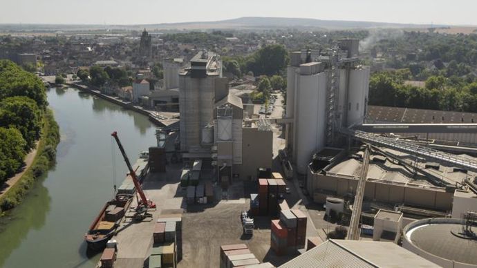 Avec près de 5 Mds€ de CA, Soufflet pèse autant que son acquéreur potentiel, InVivo. © J.-C. GRELIER/GFA