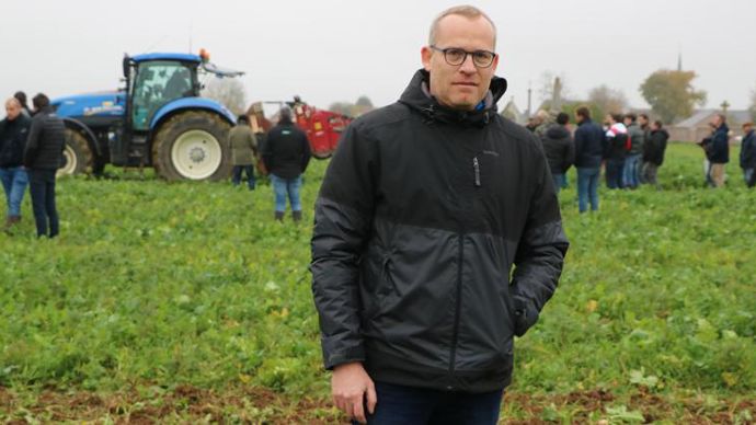 Emmanuel Letesse, responsable du pôle agroécologie chez Agora : « Les vingt-trois matériels testés présentent des atouts différents en fonction de ce que recherchent les agriculteurs. » © B. CAILLIEZ