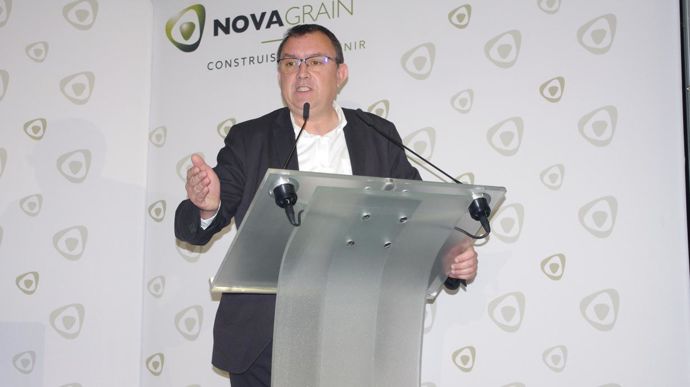 « Nous connaissons depuis un certain temps une augmentation des prix des matières premières agricoles qui nous permet maintenant de couvrir nos coûts de production. Il ne faut pas en rougir », estimait Benoît Piétrement, président de Novagrain, lors de l’AG qui s’est tenue le 9 décembre. © C. URVOY