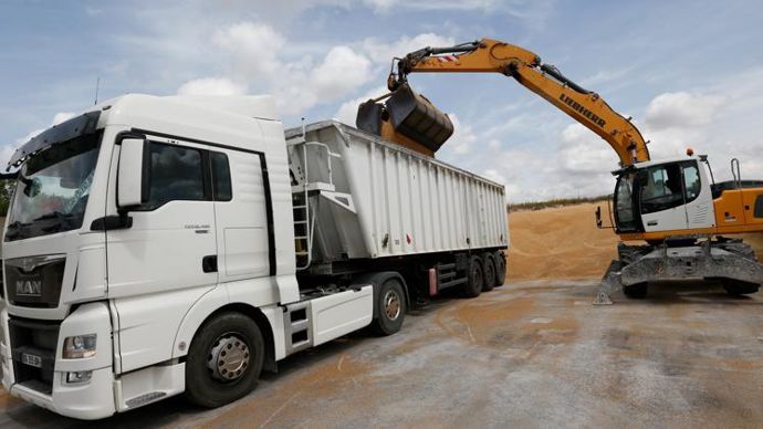 Le CQP agent de silo est plébiscité par les entreprises coopératives qui ont régulièrement des agents suivant ce parcours certifiant qui peut valoriser officiellement leurs compétences. © GUTNER