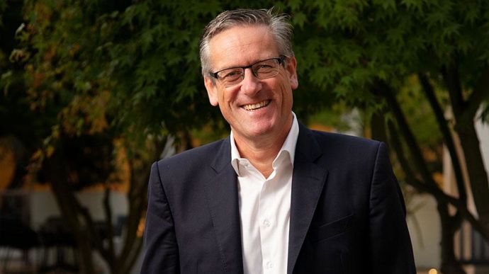 « Pour Vivescia, la problématique du carbone est la problématique de demain, d’où l’importance d’emmener tout le monde », a souligné le président, Christoph Büren, invité à faire part de l’expérience de son groupe coopératif lors d’un webinaire « Comment reconfigurer une filière dans la perspective de l’agriculture régénératrice ? ».