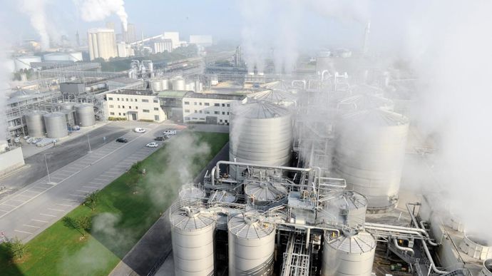 La ligne de blé de Blétanol se situe dans l'usine d'éthanol Cristanol de Bazancourt, dans la Marne.C. FAIMALI
