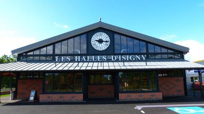Ces dernières années, les Caramels d'Isigny s'étaient notamment distingués par l'animation d'un magasin d'usine exemplaire (Les halles d'Isigny, en photo) et par la mise en place d'un parcours de tourisme industriel qui accueille 40 000 visiteurs par an. Ces dernières années, les Caramels d'Isigny s'étaient notamment distingués par l'animation d'un magasin d'usine exemplaire (Les halles d'Isigny, en photo) et par la mise en place d'un parcours de tourisme industriel qui accueille 40 000 visiteur