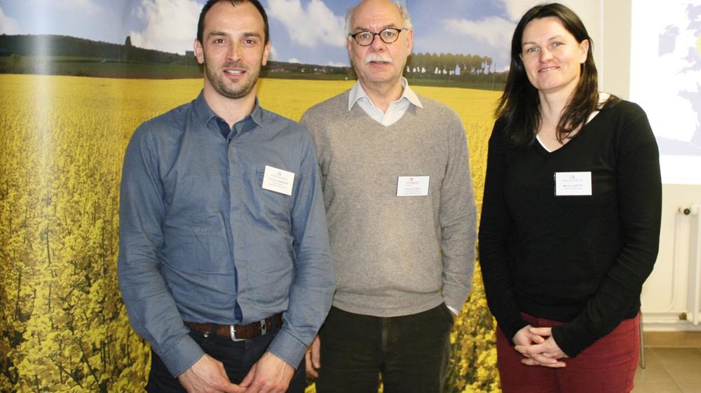 François Jansseune, responsable marketing opérationnel, Jean-Eric Dheu, directeur recherche colza Ouest Europe et Marina Carette, chef de produit colza.B. CAILLIEZ