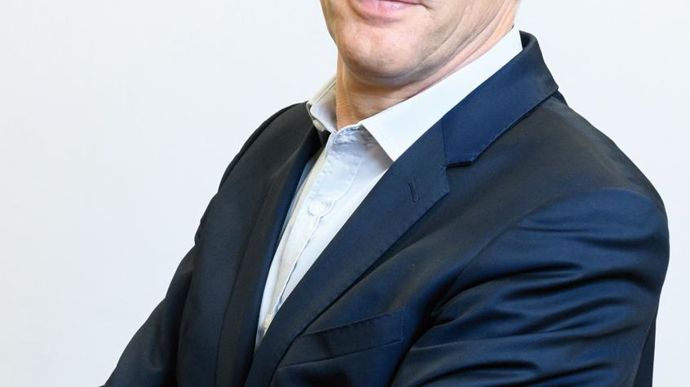 Le président de Coop de France, Dominique Chargé, souhaite que le débat parlementaire promis sur la coopération agricole ait lieu.