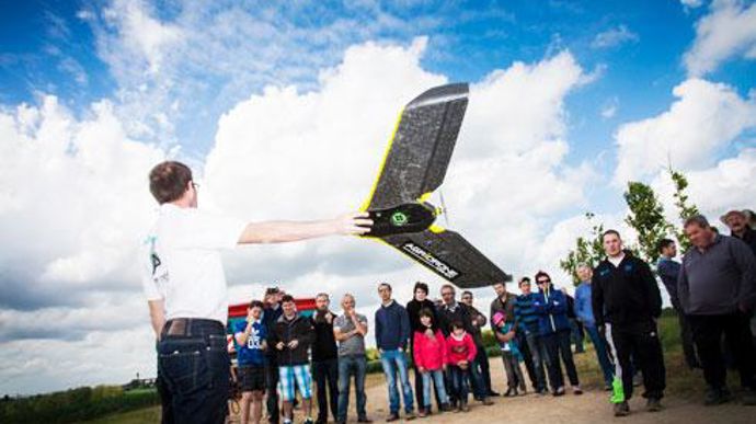 On constate que l'on se dirige vers une stagnation des prestations incluant un drone, cette campagne, du fait des problèmes de trésorerie de certains agriculteurs. © S. CHAMPION On constate que l'on se dirige vers une stagnation des prestations incluant un drone, cette campagne, du fait des problèmes de trésorerie de certains agriculteurs. © S. CHAMPION