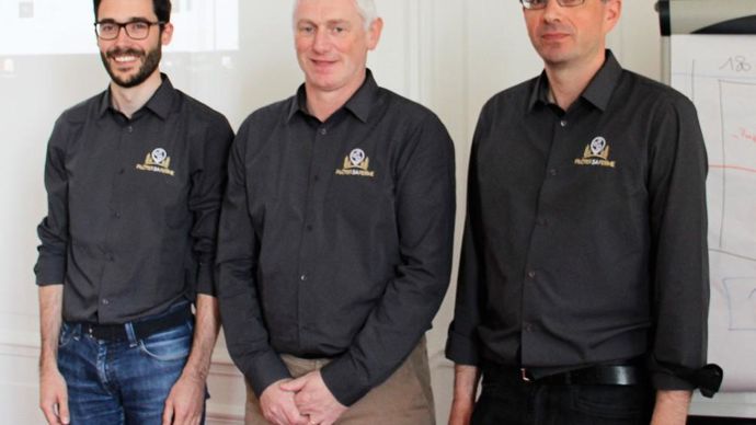Les trois cofondateurs : Xavier Faure, directeur technique (à gauche), Roland Zimmermann, PDG et concepteur du premier algorithme, et Sylvain Jessionnesse, directeur commercial.A. CASSIGNEUL