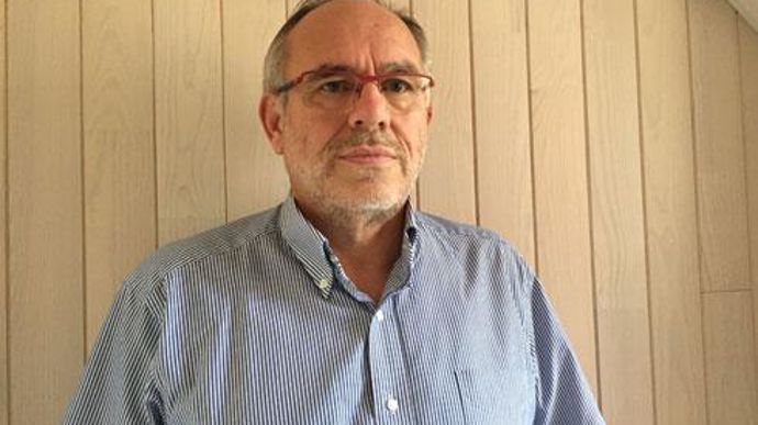 Denis Boisgontier, spécialiste de la simplification du travail du sol, chez Arvalis, pendant trente ans, a créé Cap 2020 en 2007, société spécialisée en agroclimatologie. Il travaille depuis six ans avec Maïsadour avec qui il a développé les services agroclimatiques Precosem et Mas'Pilot. Denis Boisgontier, spécialiste de la simplification du travail du sol, chez Arvalis, pendant trente ans, a créé Cap 2020 en 2007, société spécialisée en agroclimatologie. Il travaille depuis six ans avec Maïsad