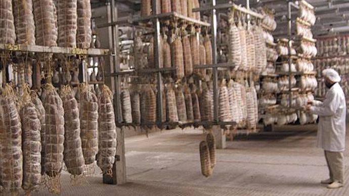 Teyssier a vu son chiffre d'affaires progresser de presque 35 % ces cinq dernières années. Teyssier a vu son chiffre d'affaires progresser de presque 35 % ces cinq dernières années.