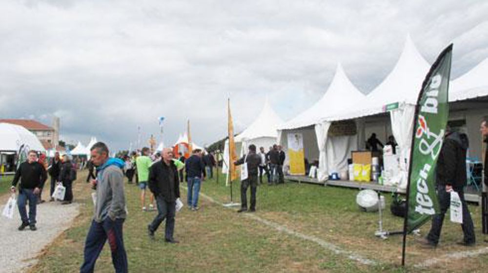Le groupe Perret, à droite, était présent pour la première fois sur le salon. © M. COISNE Le groupe Perret, à droite, était présent pour la première fois sur le salon. © M. COISNE