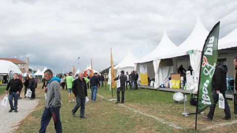 Le groupe Perret, à droite, était présent pour la première fois sur le salon. © M. COISNE Le groupe Perret, à droite, était présent pour la première fois sur le salon. © M. COISNE Le groupe Perret, à droite, était présent pour la première fois sur le salon. © M. COISNE Le groupe Perret, à droite, était présent pour la première fois sur le salon. © M. COISNE