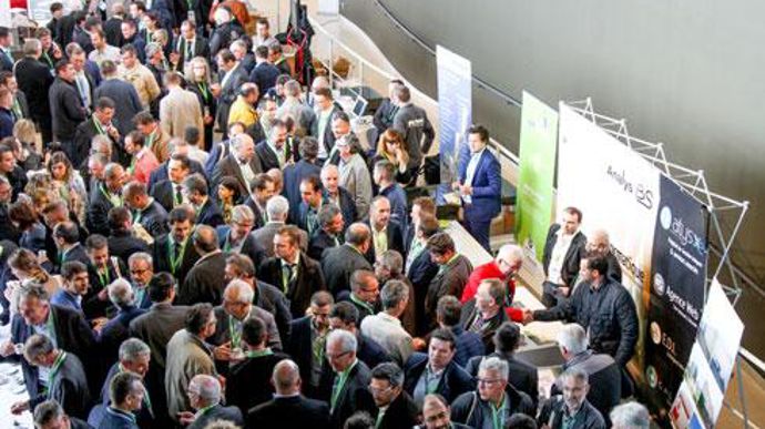 Le 23e congrès de Négoce Ouest a fait salle comble vendredi 19 mai, au mémorial de Caen, avec 280 personnes présentes et quarante-cinq négoces agricoles représentés sur quatre-vingts adhérents. © A. DUFUMIER Le 23e congrès de Négoce Ouest a fait salle comble vendredi 19 mai, au mémorial de Caen, avec 280 personnes présentes et quarante-cinq négoces agricoles représentés sur quatre-vingts adhérents. © A. DUFUMIER