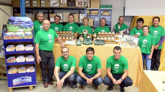 L'équipe de la coopérative du Haricot Tarbais et les producteurs accueilleront les visiteurs lors de la Semaine de la coopération agricole. L'équipe de la coopérative du Haricot Tarbais et les producteurs accueilleront les visiteurs lors de la Semaine de la coopération agricole.