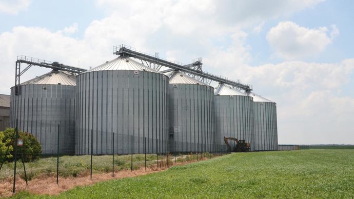 A cheval sur le Loiret et le Loir-et-Cher, le négoce Leplâtre passe de 90 000 à 165 000 t de stockage.A. RICHARD