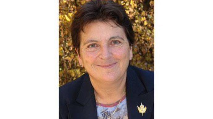 Yvette Thomas, vice-présidente de la coopérative Charentes Alliance, à Cognac (Charente), est élue présidente de Coop de France ALPC, au sein d'un bureau pour l'instant limité à quatre personnes. Yvette Thomas, vice-présidente de la coopérative Charentes Alliance, à Cognac (Charente), est élue présidente de Coop de France ALPC, au sein d'un bureau pour l'instant limité à quatre personnes.