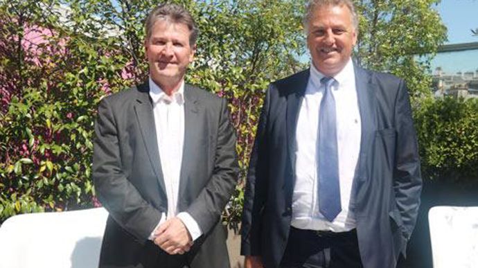 Alain Commissaire et Olivier de Bohan, président et directeur général de Cristal Union. © R. FOURREAUX Alain Commissaire et Olivier de Bohan, président et directeur général de Cristal Union. © R. FOURREAUX