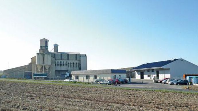 Sobra, dont le siège est situé à Sainte-Maure-de-Touraine (Indre-et-Loire), réalise un chiffre d'affaires de 30 millions d'euros. Sobra, dont le siège est situé à Sainte-Maure-de-Touraine (Indre-et-Loire), réalise un chiffre d'affaires de 30 millions d'euros.