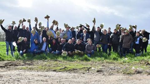 Une quarantaine d'éleveurs est venue découvrir Boviscope, le service de surveillance du troupeau d'Axéréal élevage, dans une exploitation de la Sarthe, le 13 mars dernier. © Axéréal élevage