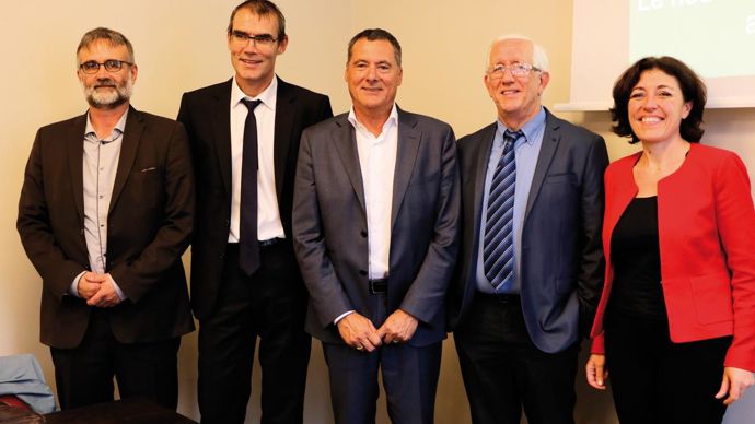 Christophe Lechevallier, Hubert Roebroeck, Antoine Simon, Jacques Mathieu (DG) et Marie-Agnès Bourdain forment la nouvelle équipe dirigeante.R. FOURREAUX