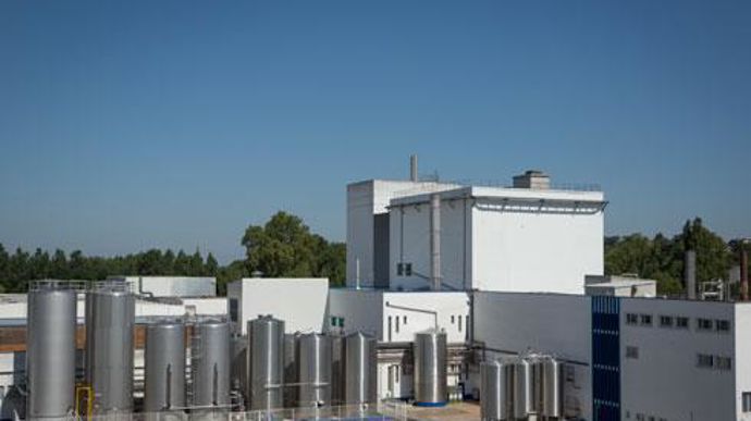 Sodiaal investit 15 millions d'euros pour l'installation de sa technologie unique dans son usine de Montauban. Le chantier a démarré et devrait se terminer à la fin de l'été 2016. Sodiaal investit 15 millions d'euros pour l'installation de sa technologie unique dans son usine de Montauban. Le chantier a démarré et devrait se terminer à la fin de l'été 2016.