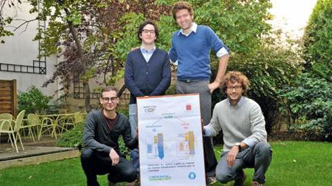L'équipe Energie de Service Coop de France présente le projet Osiris, avec de gauche à droite, Luc Patat et Nassim Addar, consultants énergie, David Azria, responsable technique de l'activité énergie et Jérémie Descours, consultant biomasse/énergie. © C. FAIMALI L'équipe Energie de Service Coop de France présente le projet Osiris, avec de gauche à droite, Luc Patat et Nassim Addar, consultants énergie, David Azria, responsable technique de l'activité énergie et Jérémie Descours, consultant bioma