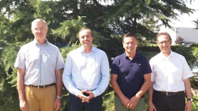 De gauche à droite : Thierry Josserand et Mathieu Staub, président et directeur général de Terre d'Alliances, aux côtés de Jean-Yves Colomb et Georges Boixo, président et directeur général du groupe Dauphinoise.
