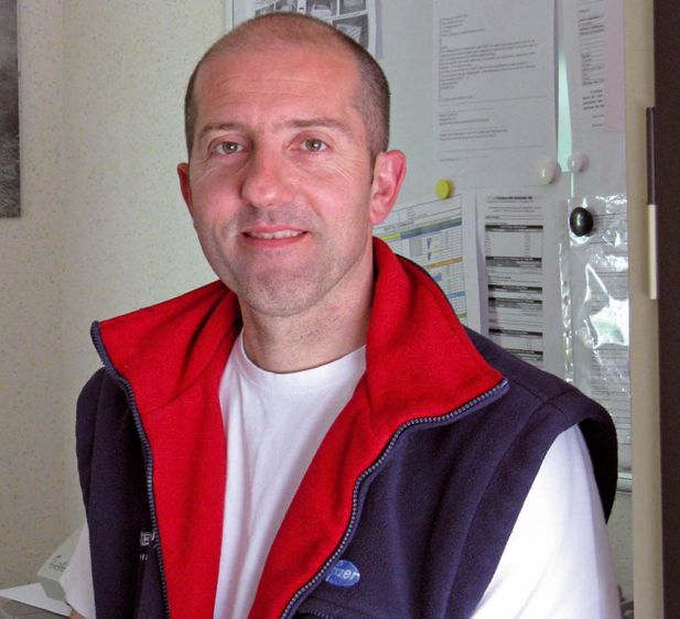 Stéphane Daval, vétérinaire en Loire- Atlantique, mise sur un traitement alternatif, et surtout sur la prévention, pour venir à bout des diarrhées. Stéphane Daval, vétérinaire en Loire- Atlantique, mise sur un traitement alternatif, et surtout sur la prévention, pour venir à bout des diarrhées.
