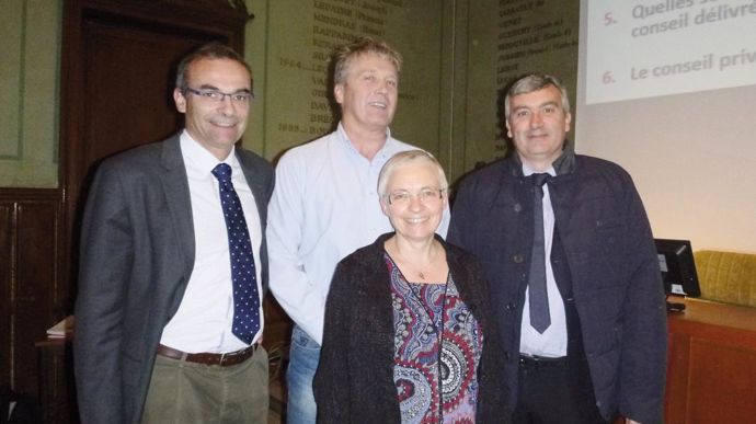 Philippe Boulet (CER France), à gauche, Françoise Ledos (Coop de France), Hervé Tertrais (conseiller indépendant) et Eric Collin (APCA).H. LAURANDEL